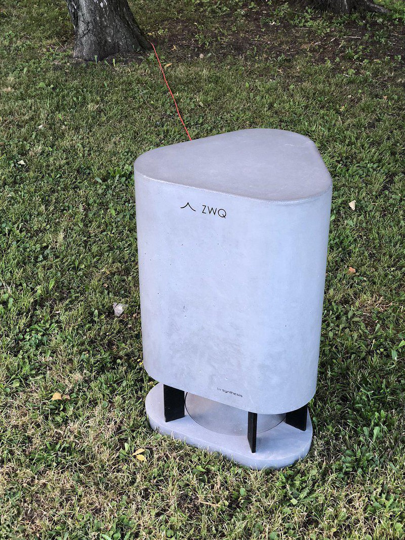 ZWQ 360 Concrete Garden Speaker