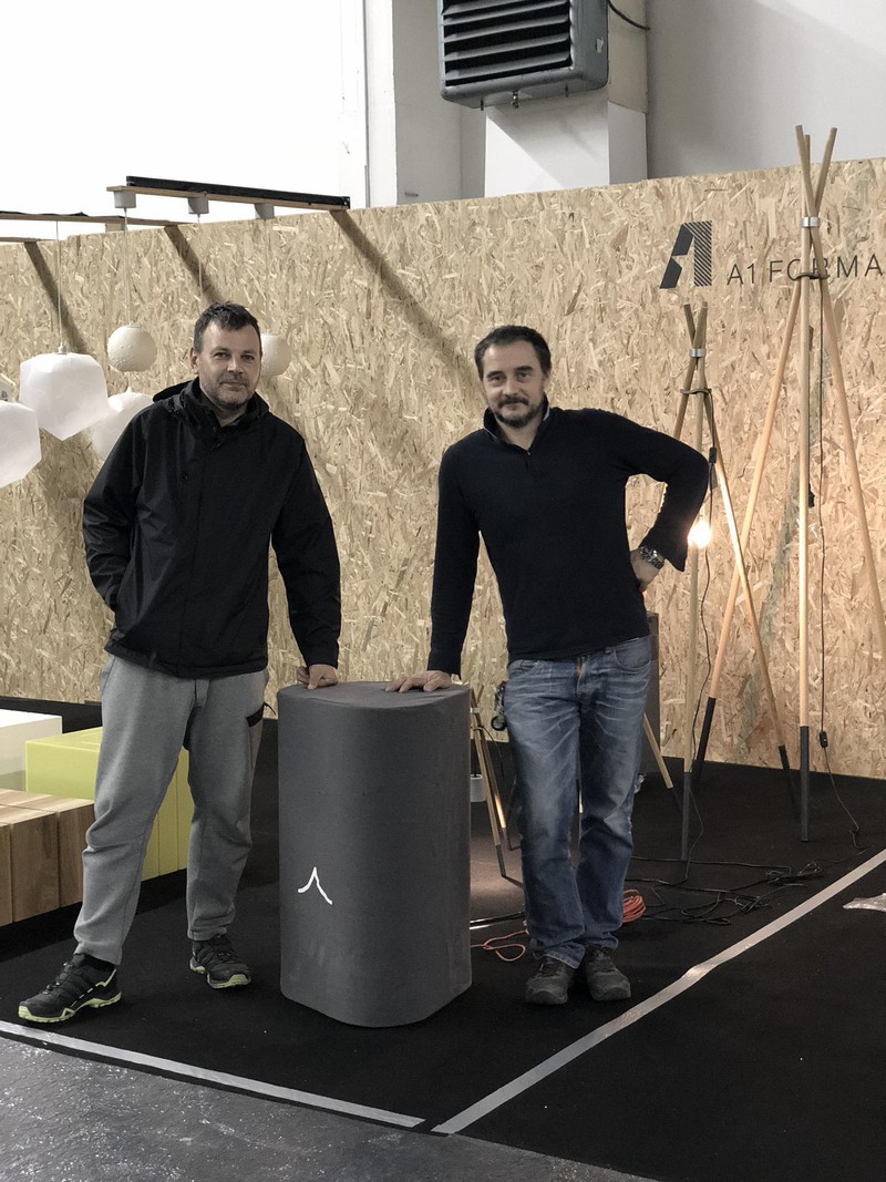 ZWQ 360 Concrete Garden Speaker - Ambienta